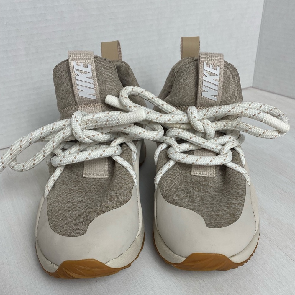 Nike City Loop Sneakers